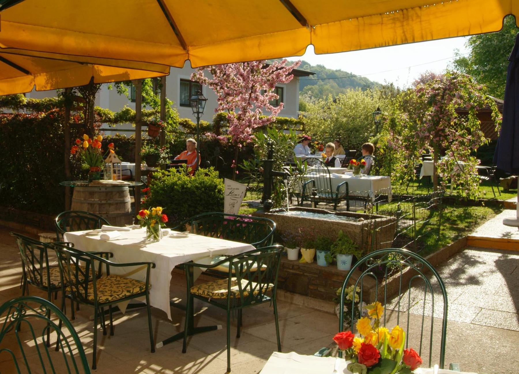 Landgasthof Zur Linde Laaben Εξωτερικό φωτογραφία